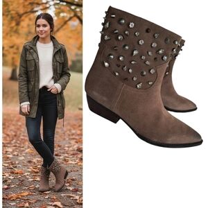 Sam Edelman Avril  Boots Women's Size 8.5 Tan Suede Leather Studded Ankle Bootie
